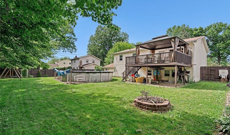 4633 Barrington Dr, Austintown, OH 44515 - 4 Beds, 2 Bath