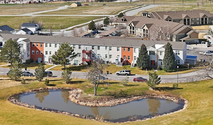 885 S ARAPAHO Ct, Brigham City, UT 84302 - 2 Beds, 2 Bath