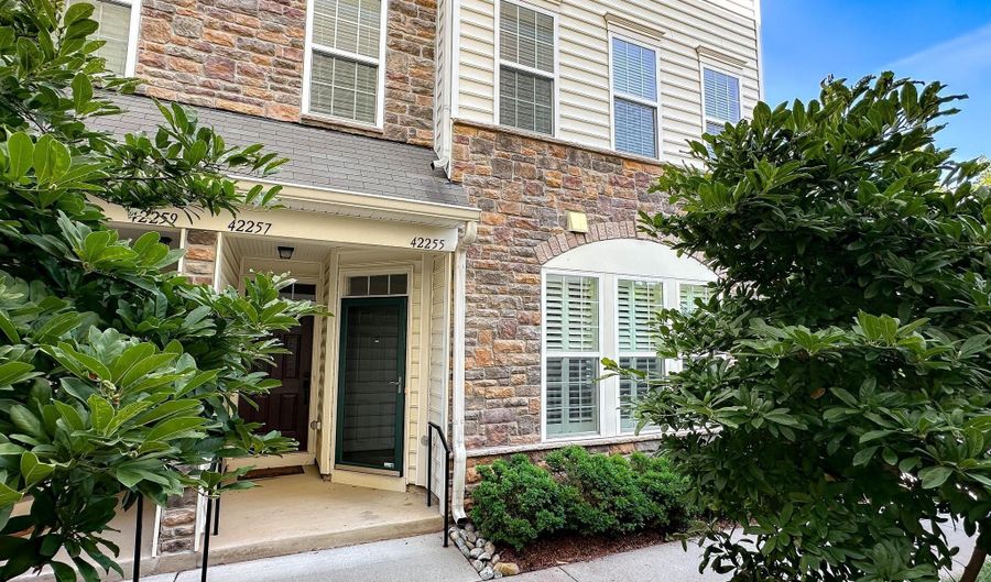 42255 SAN JUAN Ter, Aldie, VA 20105 - 3 Beds, 3 Bath