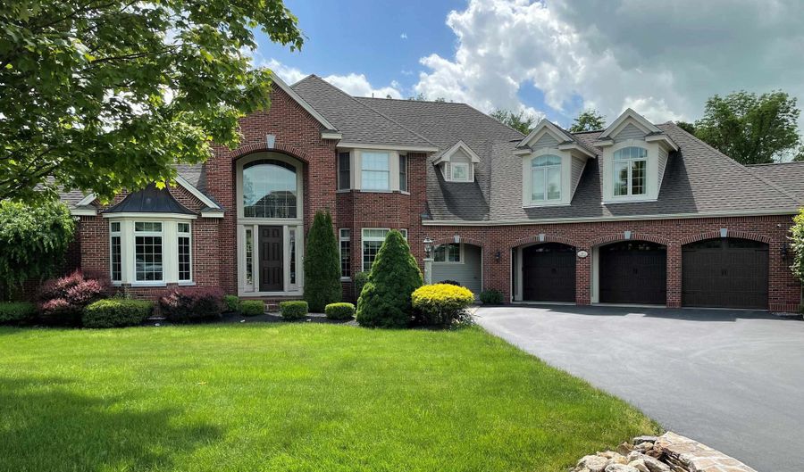 7 Champagne Ter, Bedford, NH 03110 - 5 Beds, 6 Bath