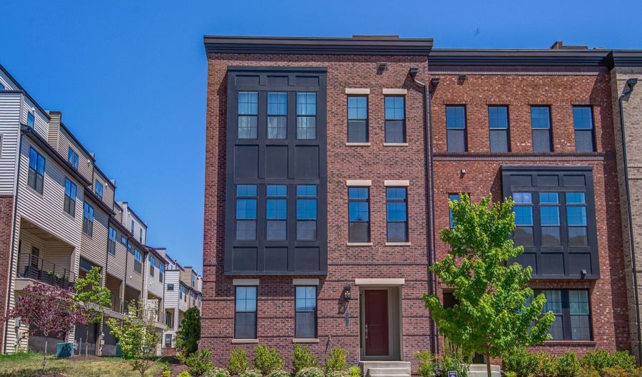 43414 GRANDMOORE St, Ashburn, VA 20148 - 4 Beds, 5 Bath