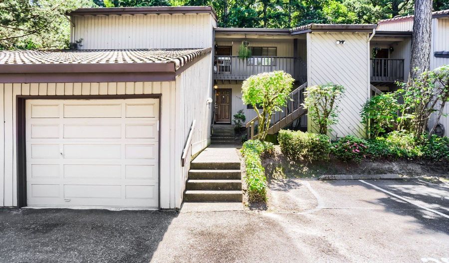 7136 SW MURRAY Blvd 109, Beaverton, OR 97008 - 2 Beds, 2 Bath