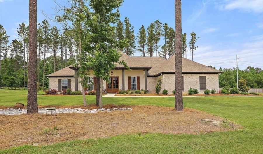 221 Lost Oak Ln, Brandon, MS 39047 - 4 Beds, 3 Bath