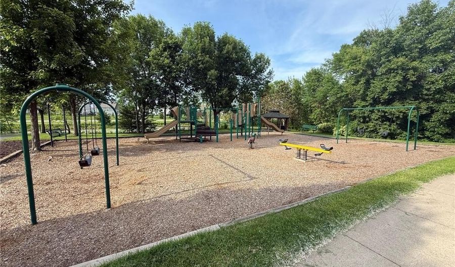 6927 69th Cir NE, Albertville, MN 55301 - 4 Beds, 3 Bath