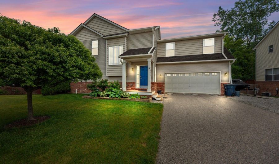 1692 Enclave Ln, Ann Arbor, MI 48103 - 4 Beds, 3 Bath