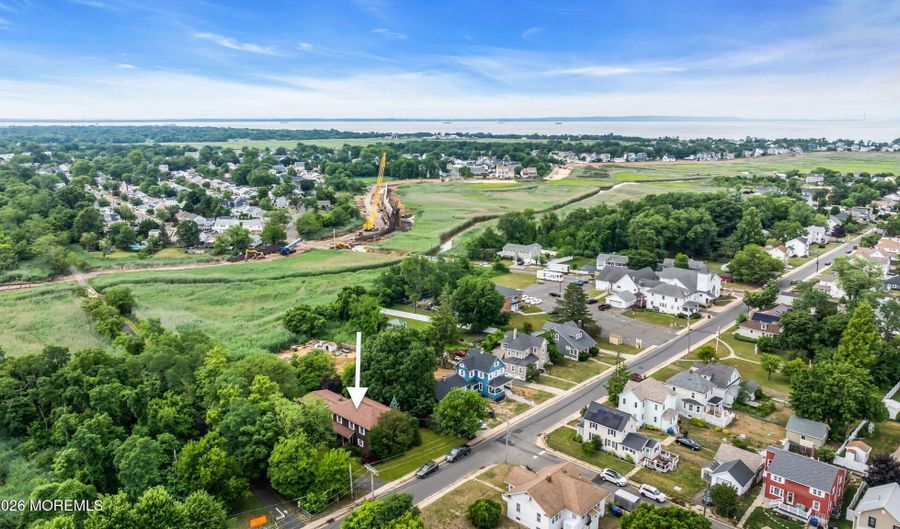 210 Church St, Belford, NJ 07718 - 4 Beds, 3 Bath