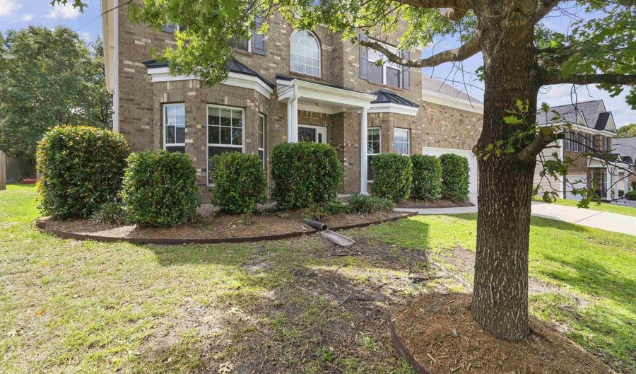 557 Briar Jump Ln, Blythewood, SC 29016 - 5 Beds, 3 Bath