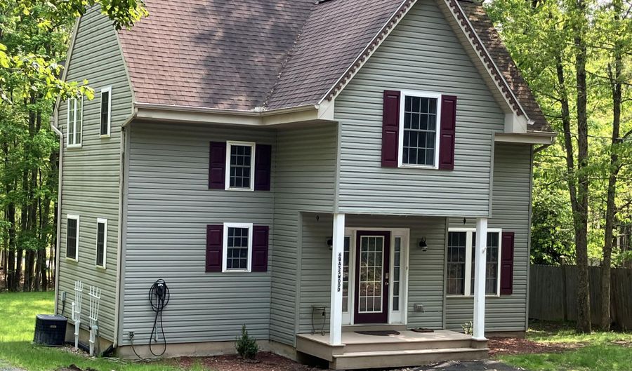 6 Basswood Ct, Albrightsville, PA 18210 - 3 Beds, 2 Bath