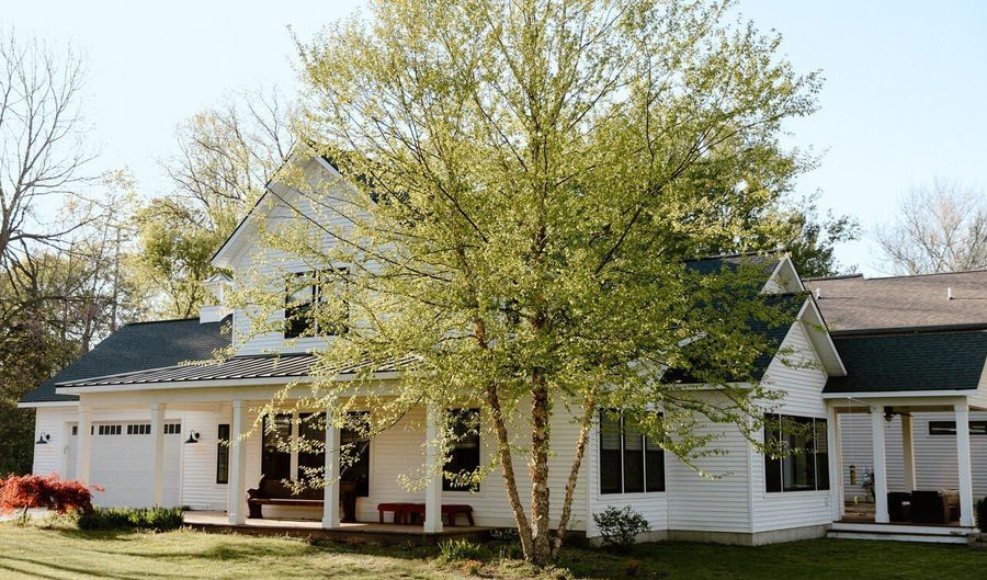 6800 Thornapple River Dr SE, Alto, MI 49302 - 4 Beds, 3 Bath