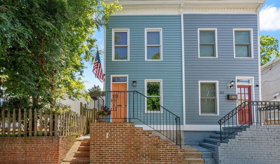313 N PAYNE St, Alexandria, VA 22314 - 3 Beds, 2 Bath