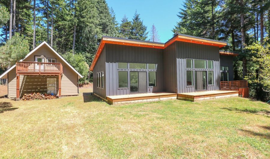 59492 SEVEN DEVILS Rd, Bandon, OR 97411 - 2 Beds, 2 Bath