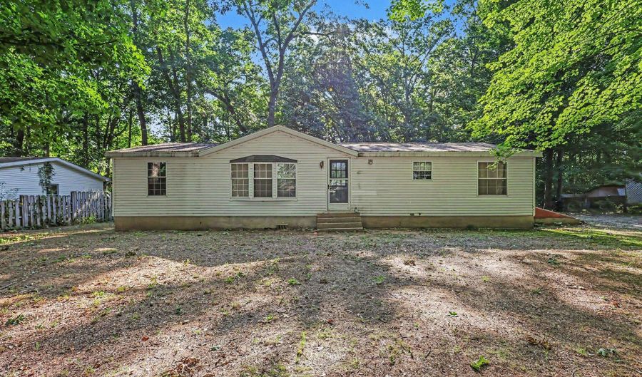 1523 Fern St, Allegan, MI 49010 - 3 Beds, 2 Bath