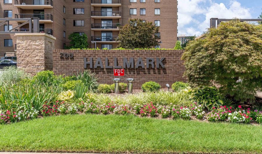 200 N PICKETT St 311, Alexandria, VA 22304 - 2 Beds, 2 Bath