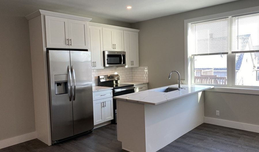 24 Norwood St 8, Boston, MA 02122 - 2 Beds, 2 Bath