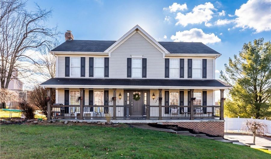 700 Montclair, Allegheny Twp., PA 15068 - 4 Beds, 4 Bath