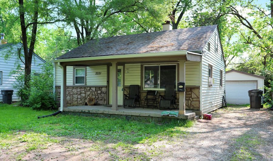 2221 N Goodlet Ave, Indianapolis, IN 46222 - 2 Beds, 1 Bath