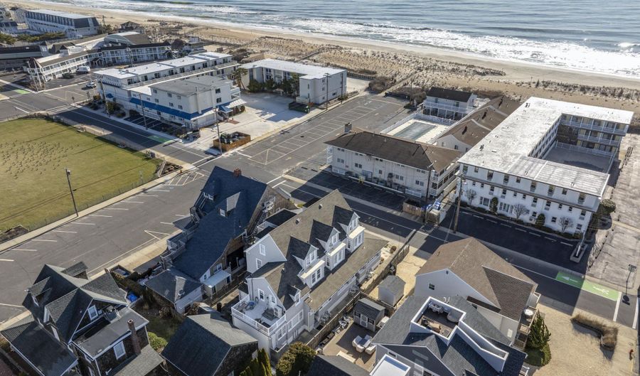 204 Atlantic Ave 202, Beach Haven, NJ 08008 - 1 Beds, 1 Bath