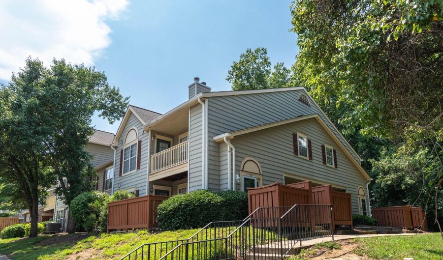 11254 RAGING BROOK Dr 210, Bowie, MD 20720 - 2 Beds, 2 Bath