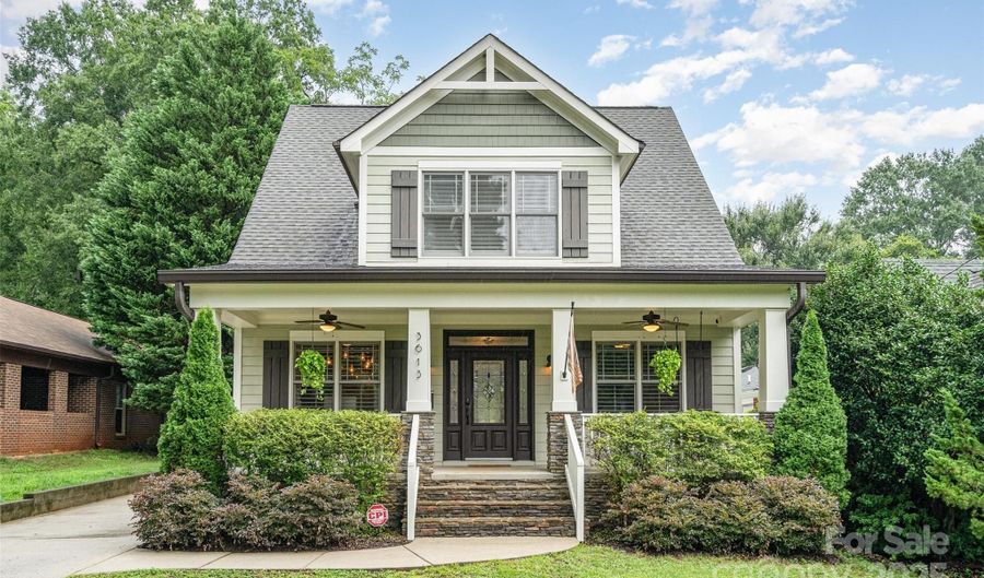 3613 Commonwealth Ave, Charlotte, NC 28205 - 4 Beds, 3 Bath