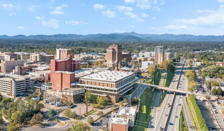 37 Hiawassee St W305, Asheville, NC 28801 - 1 Beds, 1 Bath