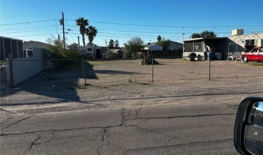 1030 Rosebud Dr, Bullhead City, AZ 86442 - 3 Beds, 2 Bath