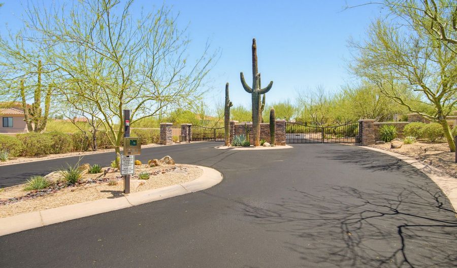37087 NE GREYTHORN Cir, Carefree, AZ 85377 - 3 Beds, 3 Bath