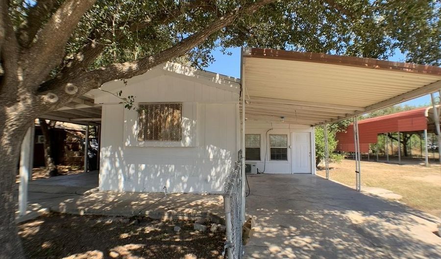 1108 CALLE NARANJA, Alamo, TX 78516 - 4 Beds, 3 Bath