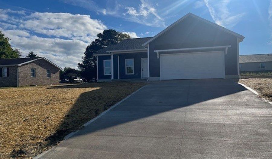 1000 Commonwealth Ave, Alliance, OH 44601 - 3 Beds, 2 Bath