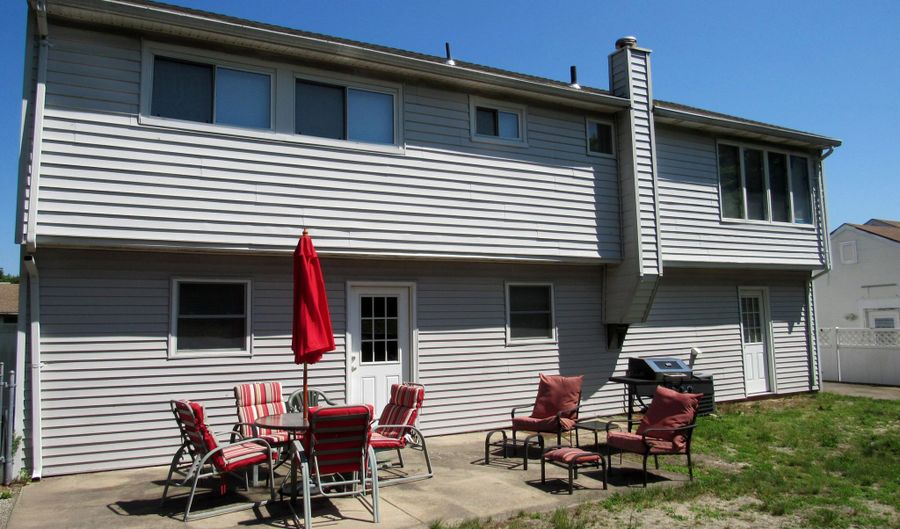 133 Village Dr, Barnegat, NJ 08005 - 4 Beds, null Bath