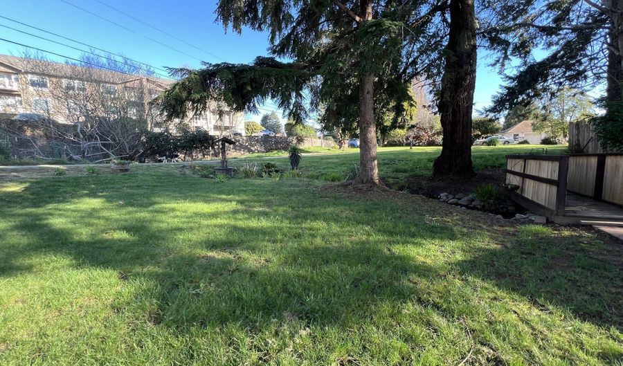 16126 GUSTAFSON Ln, Brookings, OR 97415 - 2 Beds, 2 Bath