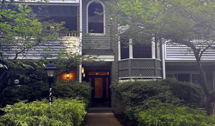 7718 LAFAYETTE FOREST Dr 33, Annandale, VA 22003 - 2 Beds, 2 Bath