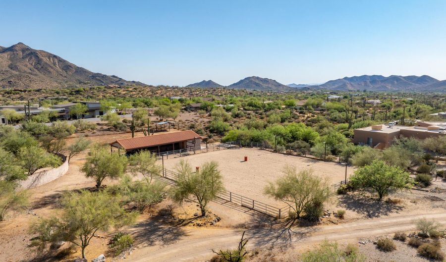 6759 E SABER Rd, Cave Creek, AZ 85331 - 4 Beds, 4 Bath