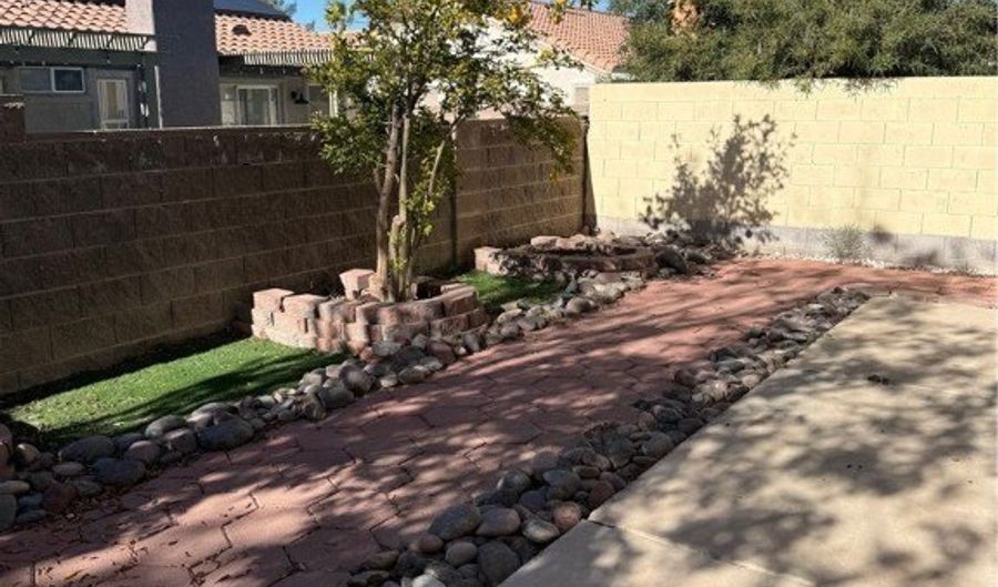 275 Calliope Dr, Henderson, NV 89074 - 3 Beds, 3 Bath