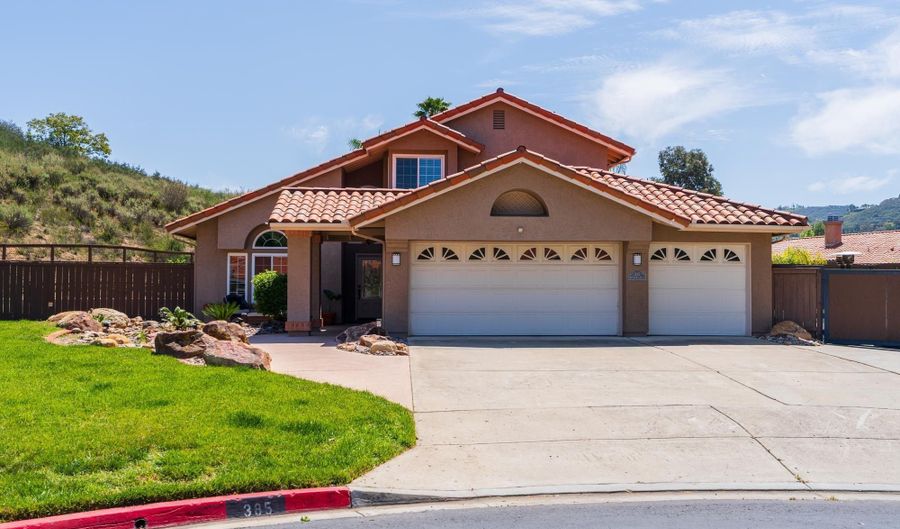 385 Bridle Run, Alpine, CA 91901 - 4 Beds, 3 Bath