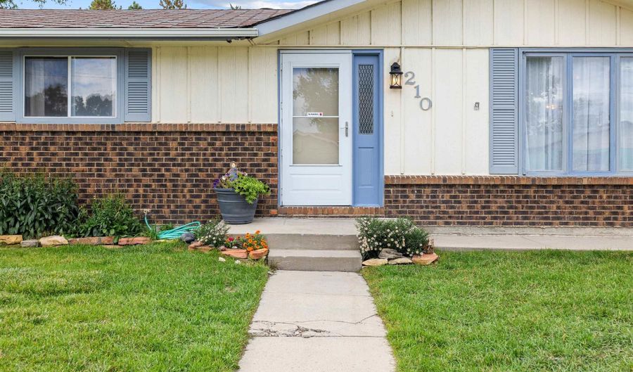 210 Daffodil St, Casper, WY 82604 - 5 Beds, 3 Bath