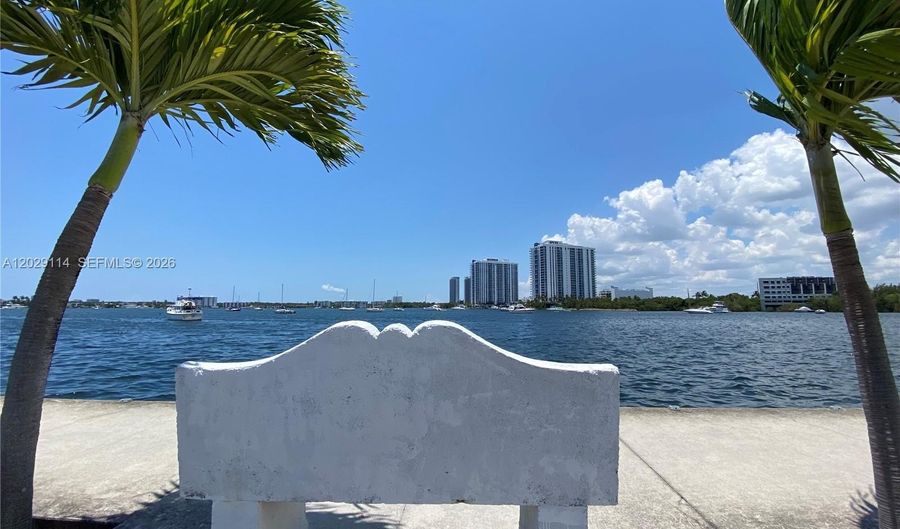 2920 Point East Dr N611, Aventura, FL 33160 - 1 Beds, 1 Bath
