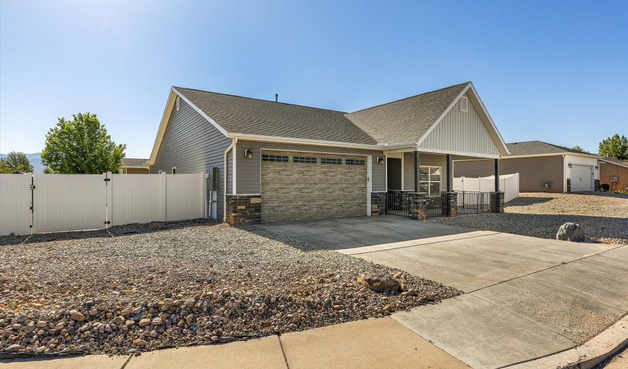 142 N 4275 W, Cedar City, UT 84720 - 3 Beds, 2 Bath