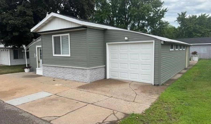 531 GRIFFITH Ave Lot L, Wisconsin Rapids, WI 54494 - 2 Beds, 1 Bath