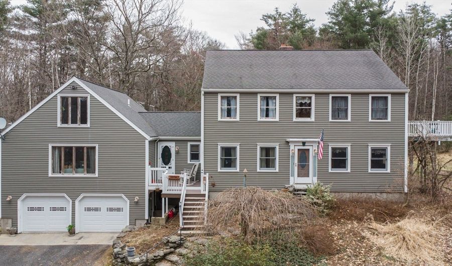 27 Cashman Hill Rd, Ashburnham, MA 01430 - 4 Beds, 4 Bath