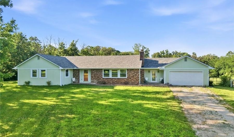 6130 NW State Route FF, Adrian, MO 64720 - 3 Beds, 2 Bath