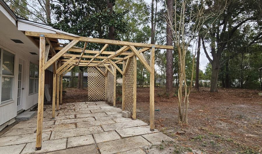 2485 Carter Rd, Biloxi, MS 39531 - 3 Beds, 2 Bath