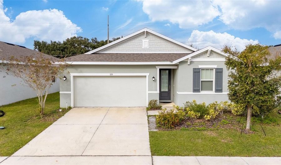 1133 MATTIE POINTE Blvd, Auburndale, FL 33823 - 4 Beds, 2 Bath
