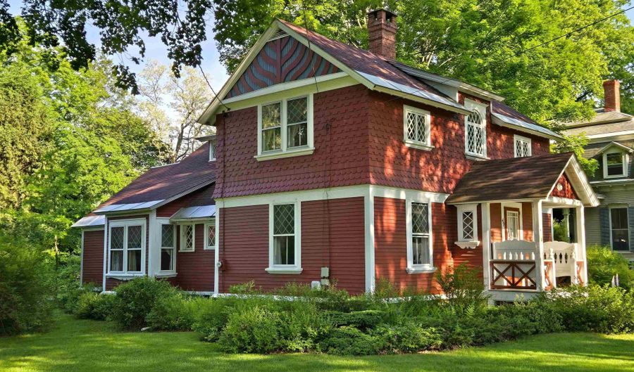 49 Tyler St, Brattleboro, VT 05301 - 3 Beds, 2 Bath