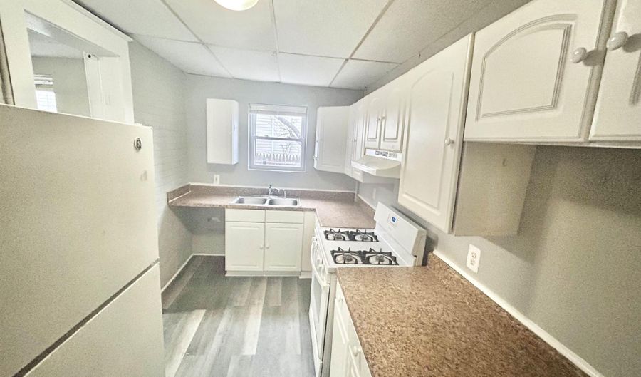 1830 E Riverside Dr, Atlantic City, NJ 08401 - 4 Beds, 2 Bath