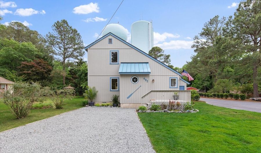 432 COLLINS St, Bethany Beach, DE 19930 - 4 Beds, 2 Bath