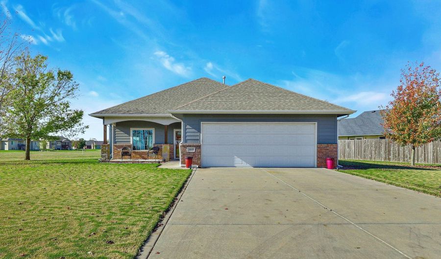 3019 Rocky Ridge St, Augusta, KS 67010 - 2 Beds, 2 Bath