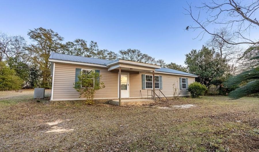183 Redwing Rd, Ashford, AL 36312 - 2 Beds, 2 Bath