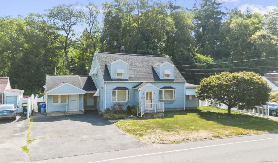 362 Wakelee Ave, Ansonia, CT 06401 - 3 Beds, 3 Bath