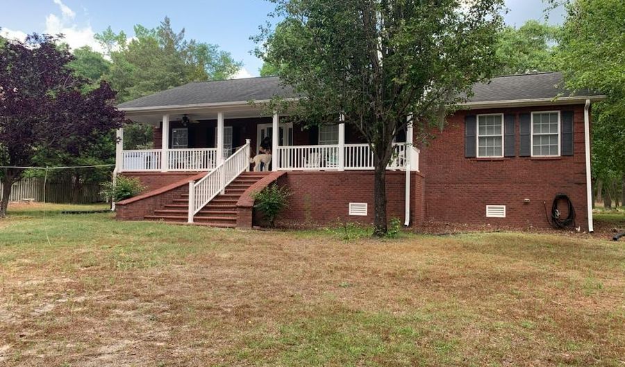 1327 Point Caswell Rd, Atkinson, NC 28421 - 3 Beds, 2 Bath