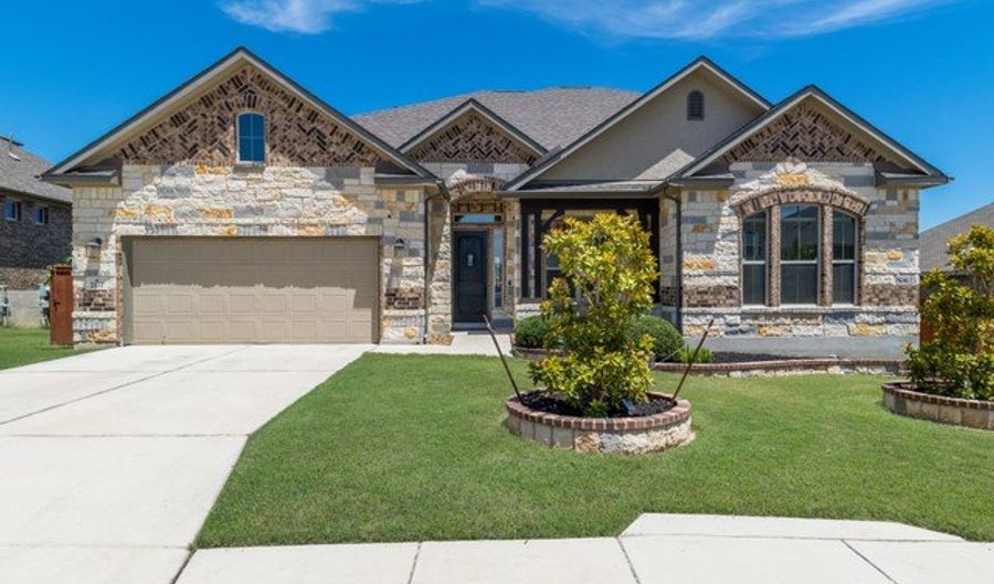 2132 Bailey Frst, San Antonio, TX 78253 - 5 Beds, 5 Bath